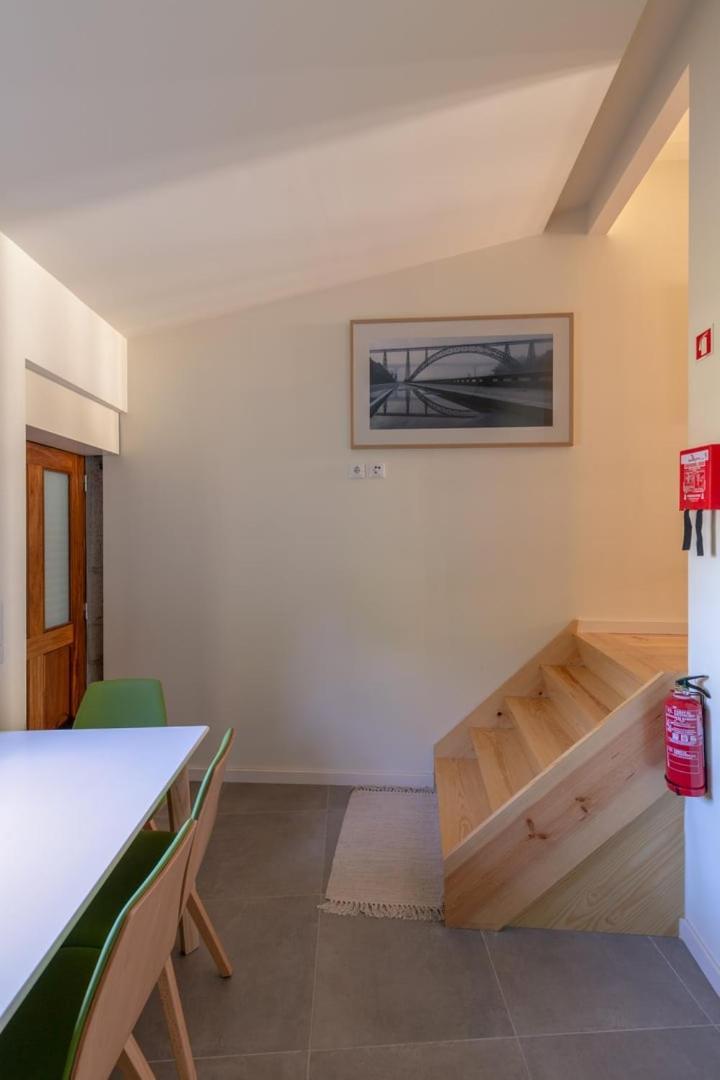 Guestready - Catorze De Outubro Houses II Вила-Нова-ди-Гая Экстерьер фото