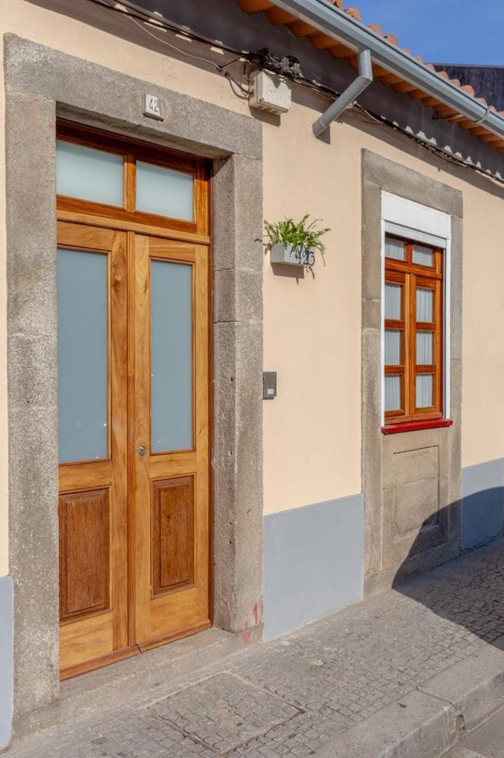 Guestready - Catorze De Outubro Houses II Вила-Нова-ди-Гая Экстерьер фото
